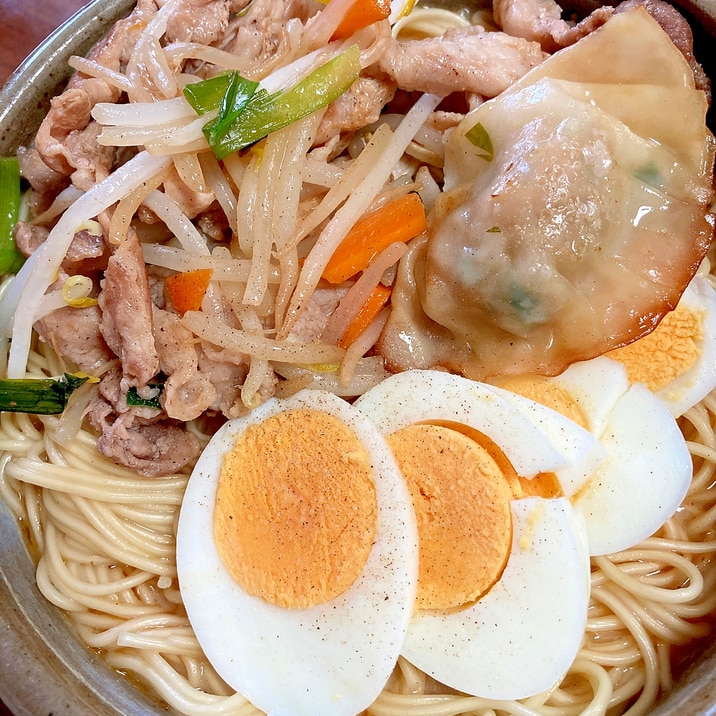 味千ラーメンで作る卵 豚野菜炒め 餃子ラーメン レシピ 作り方 By 水玉模様 楽天レシピ 味千ラーメンで作る卵 豚野菜炒め 餃子ラーメン レシピ 作り方 By 水玉模様 楽天レシピ